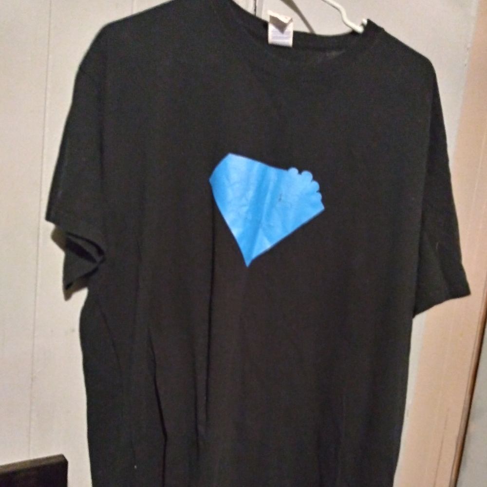 Graphic tee